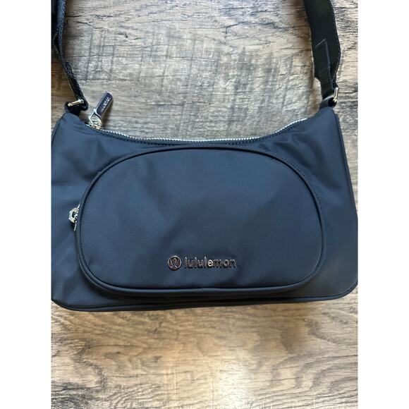 Lululemon Crossbody With Nano Pouch Black NWOT - Picture 5 of 7